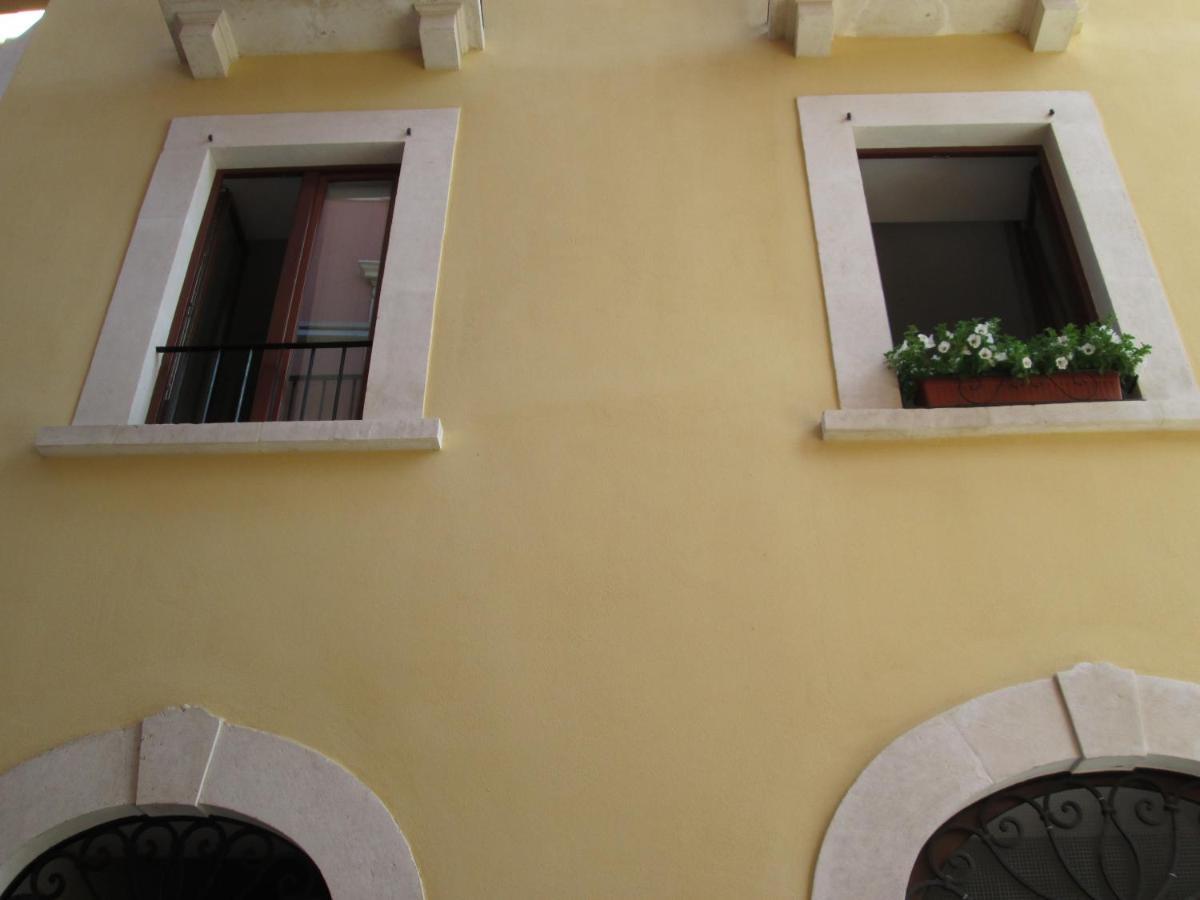 B&B Regina Margherita L'Aquila Ngoại thất bức ảnh